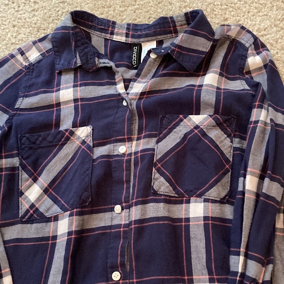 2 H&M Divided Plaid Light Weight Flannel Button Down Shirts Bundle Sz:2 - Picture 6 of 8